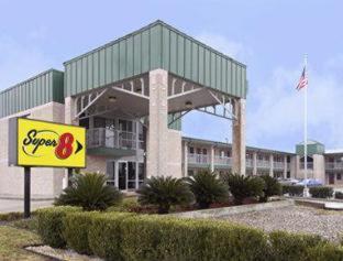 Super 8 By Wyndham Hotel Seguin