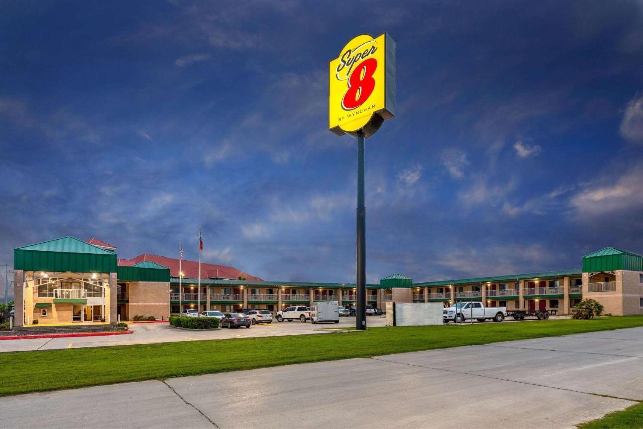 Hotel Super 8 By Wyndham 2*