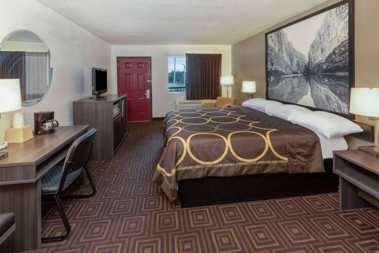 Super 8 By Wyndham