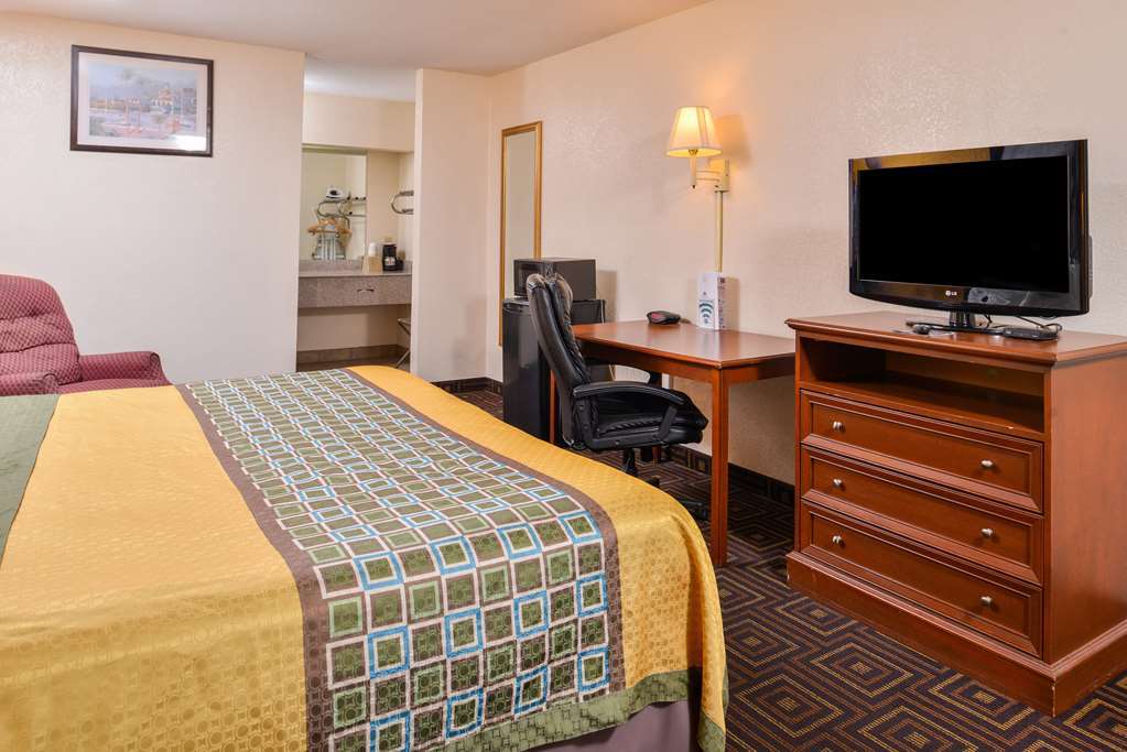 Super 8 By Wyndham